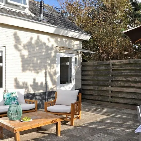 Holiday home Beachhouse Bosweg