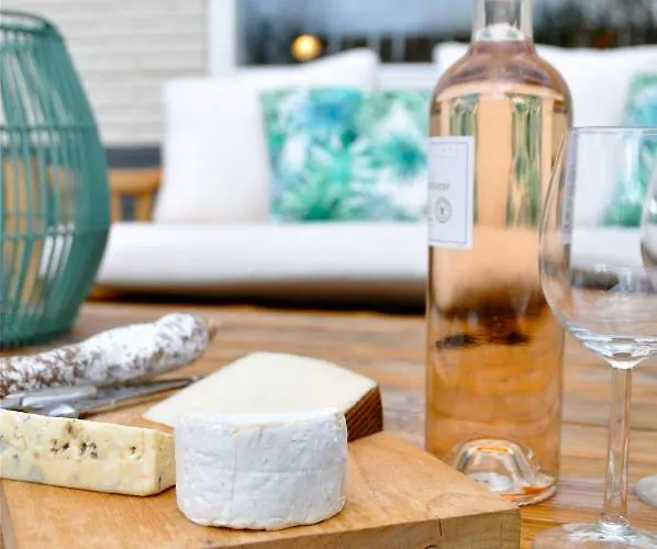 Beachhouse Bosweg Holiday home *